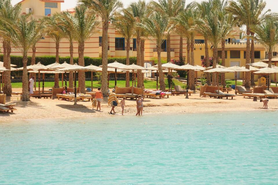Promo 50% Off Mirage Bay Resort Aqua Park Egypt | A&o ...